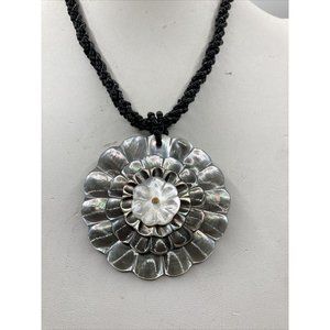 Mother of‎ Pearl MOP Irresistible Gray Colors Flower 16" Necklace Seed Beads